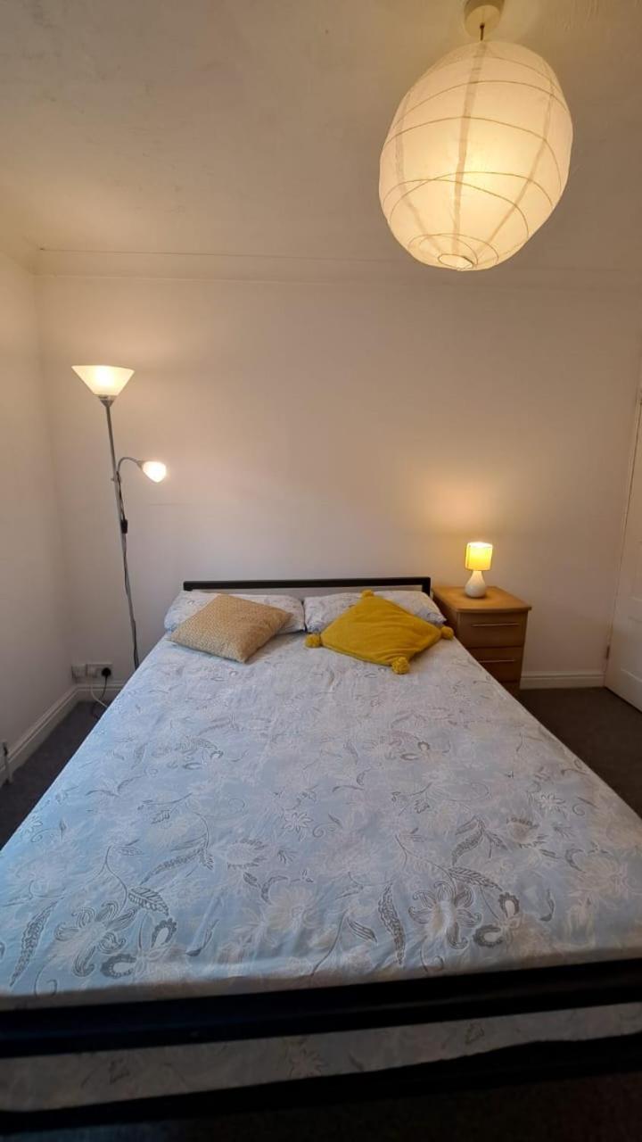 Apartment Single In Shared Flat On Wilmslow Road *